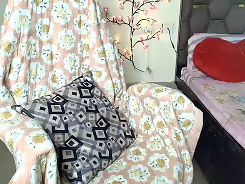 CUTE princess 143 online show from May 2026 12:57:02 PM