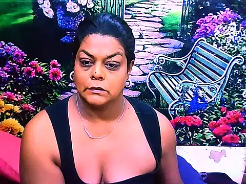 indianCherryPie online show from April 2026 08:23:02 AM