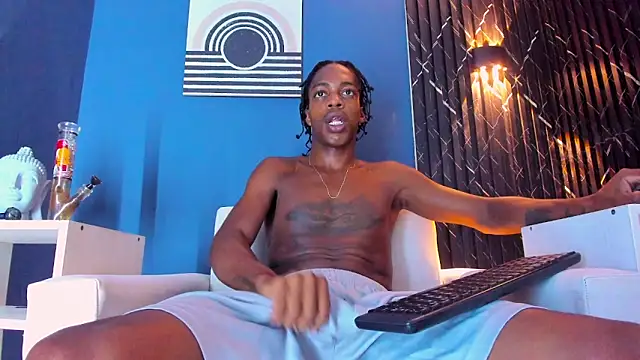 LarryCollin online show from February 2025 10:00:01 AM