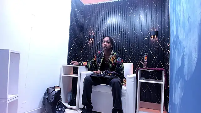 LarryCollin online show from February 2025 03:18:02 AM