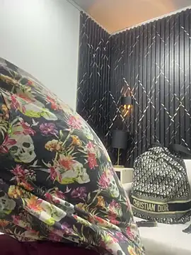 LarryCollin online show from March 2025 04:03:01 AM