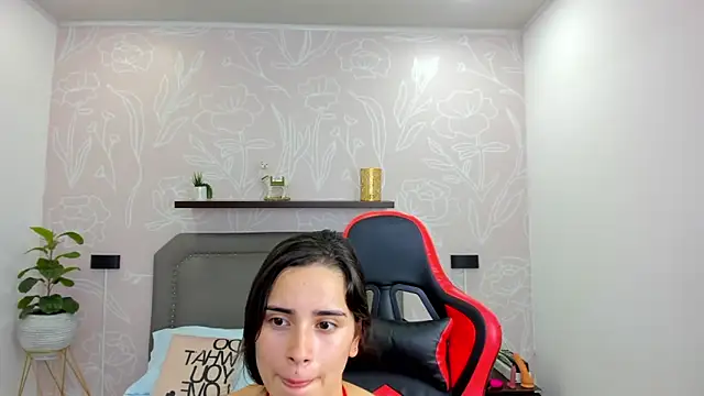 Snapshot of angelica_dymond chatting on February 2025 07:02:02 PM angelica dymond online show from February 2025 07:02:02 PM