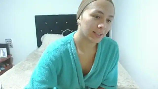 Snapshot of giuliana_andrade chatting on October 2025 12:08:02 AM giuliana andrade online show from October 2025 12:08:02 AM