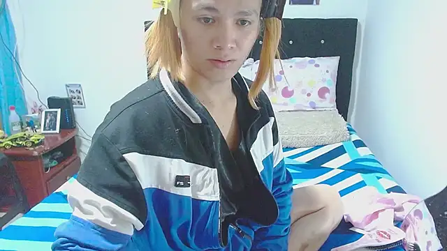 Snapshot of giuliana_andrade chatting on November 2025 11:37:01 PM giuliana andrade online show from November 2025 11:37:01 PM