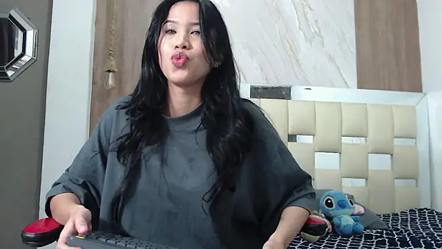 ava jhonsson online show from May 2026 12:39:01 AM