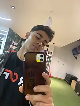 Danifornari online show from October 2025 02:45:02 AM