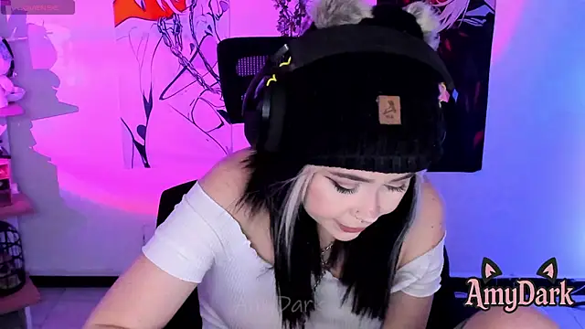  AmyDark online show from April 2026 08:25:02 PM
