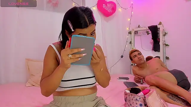 catalina and roger online show from March 2025 09:54:02 PM