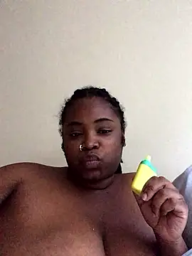 Snapshot of cocodreamxoxo chatting on December 2024 08:55:01 PM cocodreamxoxo online show from December 2024 08:55:01 PM