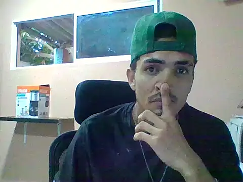 jeremy scott online show from October 2025 10:14:02 PM