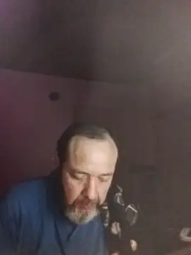 Snapshot of Leocesar37 chatting on October 2025 06:56:01 AM Leocesar37 online show from October 2025 06:56:01 AM