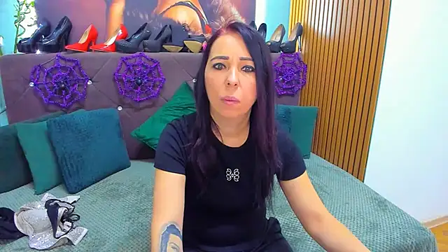 LauraSin online show from October 2025 04:35:02 AM