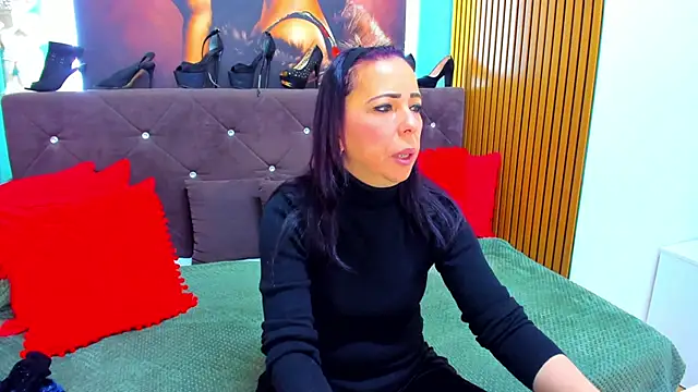 LauraSin online show from April 2026 03:24:01 AM