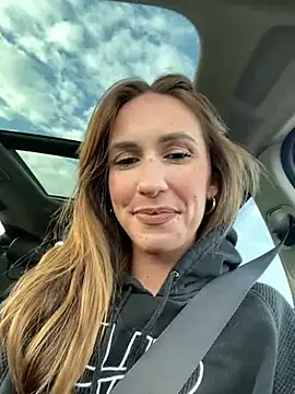 lola tentatiion online show from January 2025 01:28:01 PM