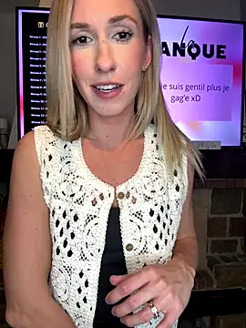 lola tentatiion online show from November 2025 09:02:02 PM