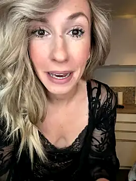 lola tentatiion online show from November 2025 08:14:01 AM