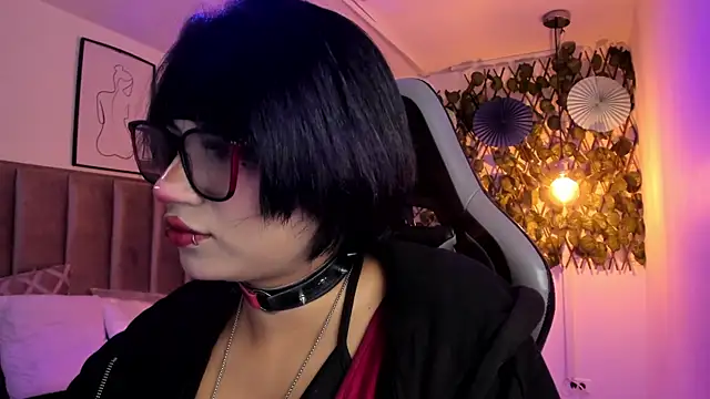 Kitty Gang online show from April 2026 01:48:01 AM