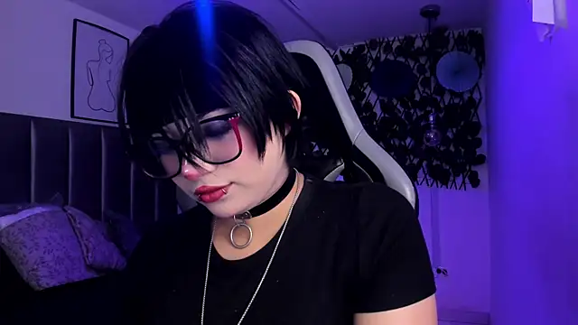 Kitty Gang online show from May 2026 01:21:01 AM