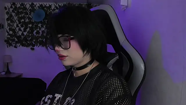Kitty Gang online show from June 2026 12:52:02 AM
