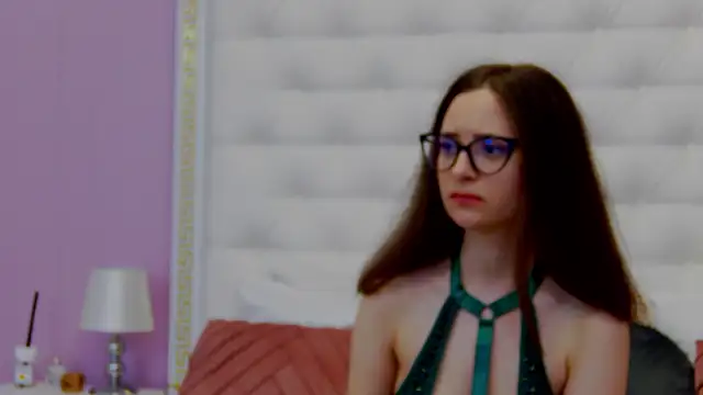 Lenna Paul online show from March 2025 02:23:01 PM