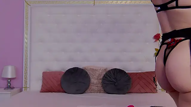 Lenna Paul online show from March 2026 05:44:01 AM