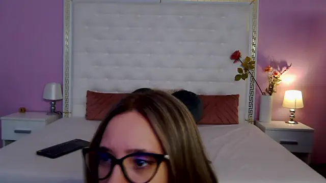 Lenna Paul online show from June 2026 04:15:01 AM