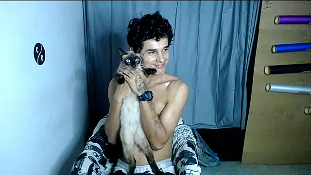 freddy romas online show from March 2025 01:43:01 AM