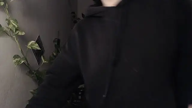 kinkyspirali online show from February 2026 06:23:01 PM