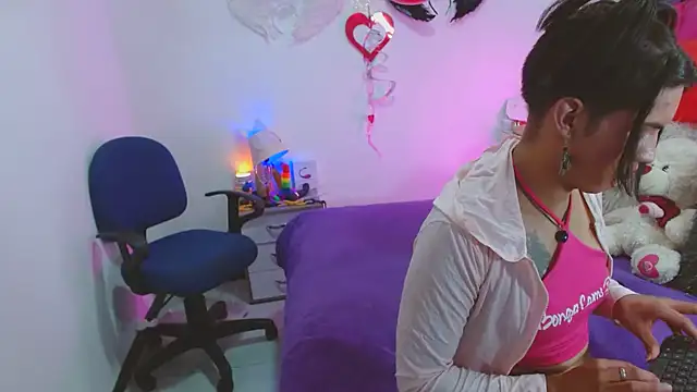 Snapshot of AlexaFontana chatting on February 2025 01:40:02 AM AlexaFontana online show from February 2025 01:40:02 AM