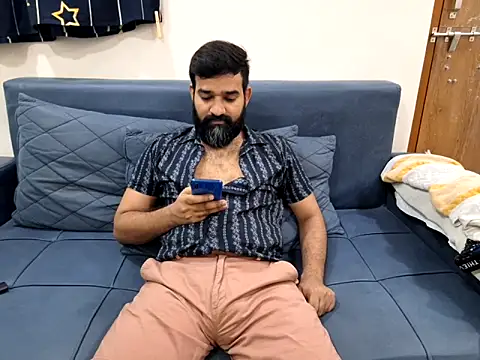 Snapshot of Fun_Guuy chatting on September 2025 06:22:02 PM Fun Guuy online show from September 2025 06:22:02 PM