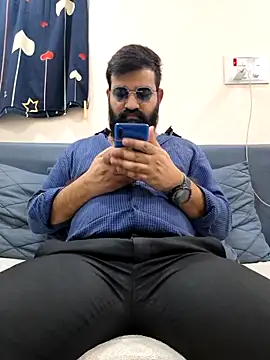 Fun Guuy online show from April 2026 03:52:01 AM