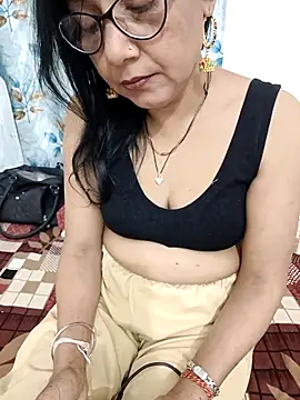 Snapshot of Saroj-Shah chatting on February 2025 11:33:01 AM Saroj-Shah online show from February 2025 11:33:01 AM