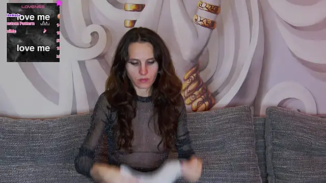 hailey peach online show from February 2025 06:42:02 PM