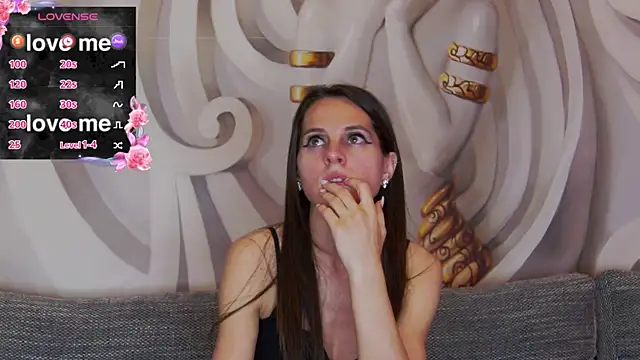 hailey peach online show from July 2026 05:04:02 PM