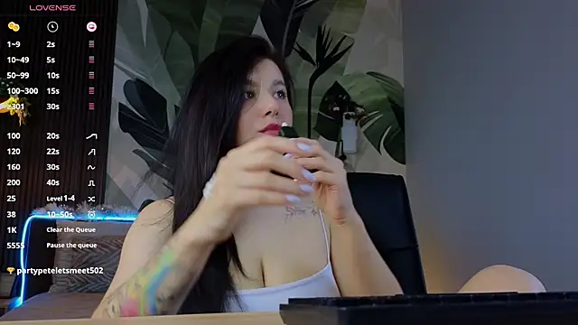 Jenna Adams  online show from January 2025 04:12:02 AM