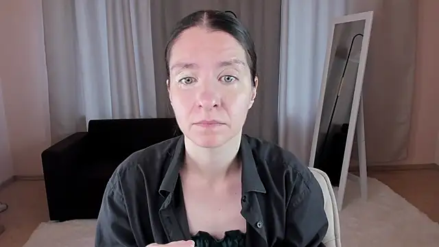 Snapshot of helentasty chatting on September 2025 02:15:02 AM helentasty online show from September 2025 02:15:02 AM