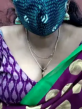 Snapshot of mallu-sumi chatting on January 2025 11:07:01 PM mallu-sumi online show from January 2025 11:07:01 PM
