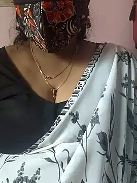 Snapshot of mallu-sumi chatting on November 2025 07:43:02 AM mallu-sumi online show from November 2025 07:43:02 AM