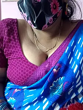 Snapshot of mallu-sumi chatting on November 2025 05:52:01 AM mallu-sumi online show from November 2025 05:52:01 AM