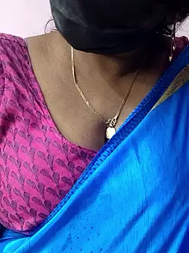 Snapshot of mallu-sumi chatting on April 2026 04:46:01 AM mallu-sumi online show from April 2026 04:46:01 AM