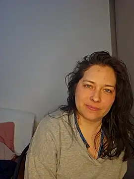 May Carlier online show from March 2026 02:17:01 AM