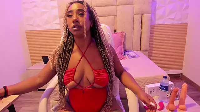  Eveelyn online show from February 2026 07:09:02 PM