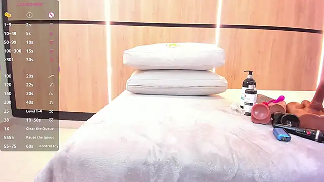 adela chase online show from September 2025 02:33:01 AM