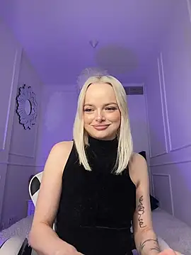 Snapshot of horny_blondiee chatting on March 2025 11:32:01 AM horny blondiee online show from March 2025 11:32:01 AM