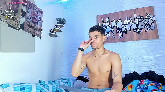 Snapshot of Friendsofeverything_ chatting on October 2025 11:13:02 PM Friendsofeverything online show from October 2025 11:13:02 PM