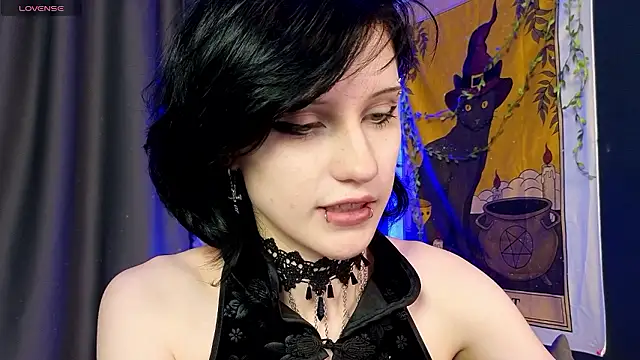 Snapshot of dark_vamp_ chatting on December 2024 03:15:02 AM dark vamp online show from December 2024 03:15:02 AM