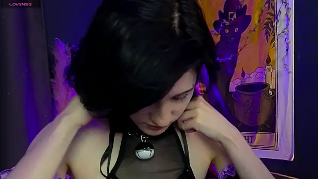 Snapshot of dark_vamp_ chatting on December 2024 03:59:01 AM dark vamp online show from December 2024 03:59:01 AM