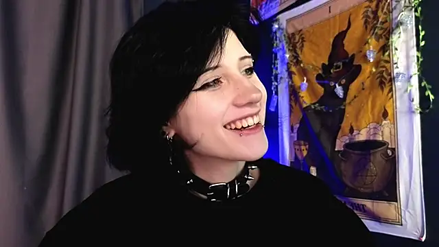 Snapshot of dark_vamp_ chatting on December 2024 09:09:02 PM dark vamp online show from December 2024 09:09:02 PM