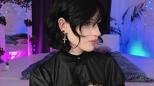 Snapshot of dark_vamp_ chatting on January 2025 11:00:01 AM dark vamp online show from January 2025 11:00:01 AM