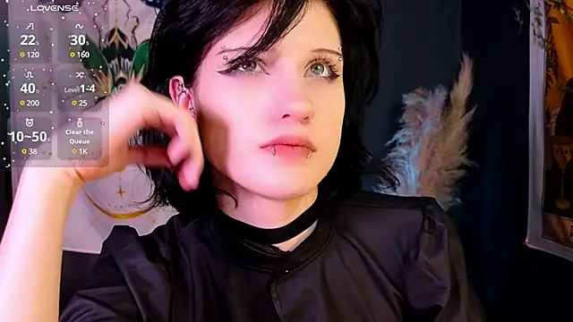 Snapshot of dark_vamp_ chatting on January 2025 05:05:01 PM dark vamp online show from January 2025 05:05:01 PM